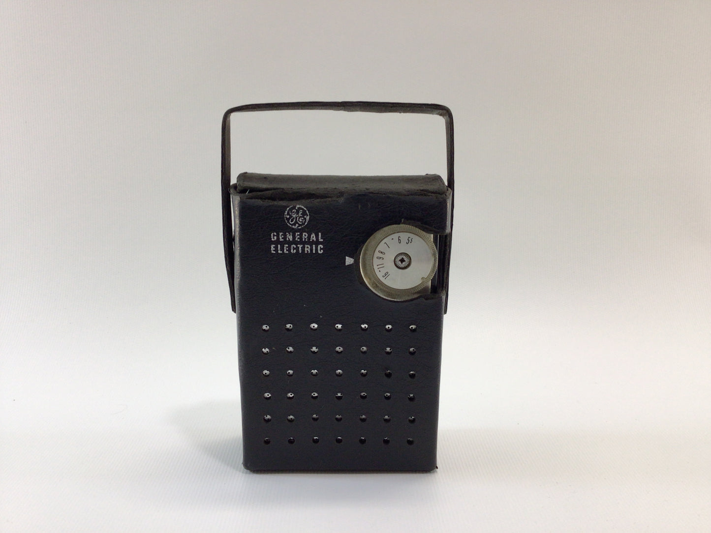 Vintage 8 Transistor Pocket AM Radio GE General Electric Model P-915E Analog Audio Electronics - Nonworking Parts Repair Display