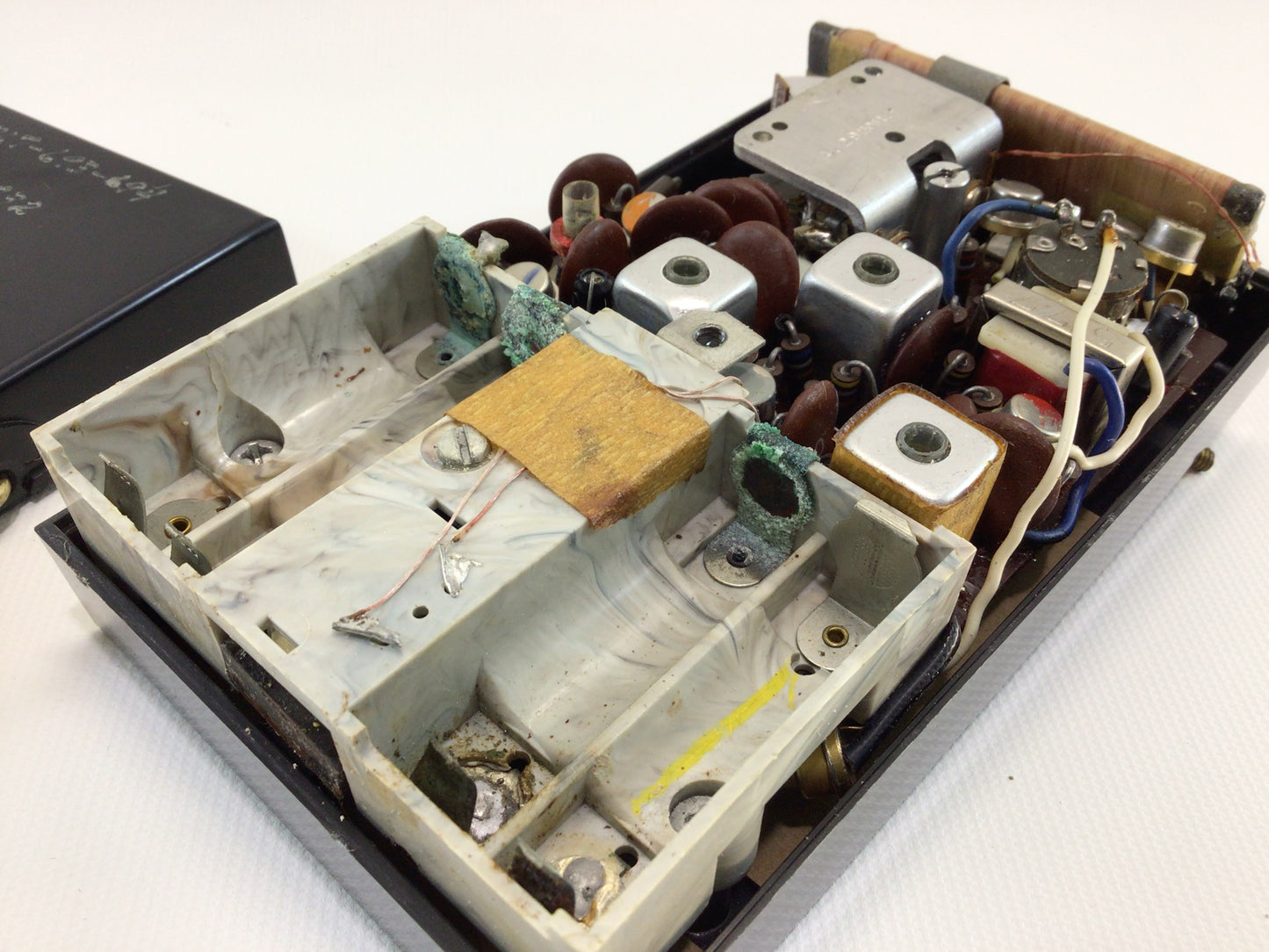 Jewel 10 Transistor MW Radio Vintage Analog Audio Electronics - Nonworking Parts Repair Display
