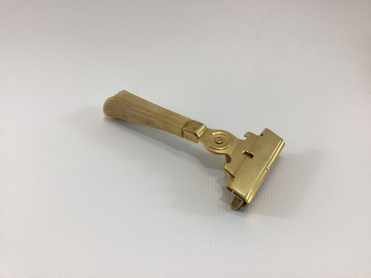 Schick Injector Razor Butterscotch Bakelite Handle Mid Century 1940's Shaving Collectible