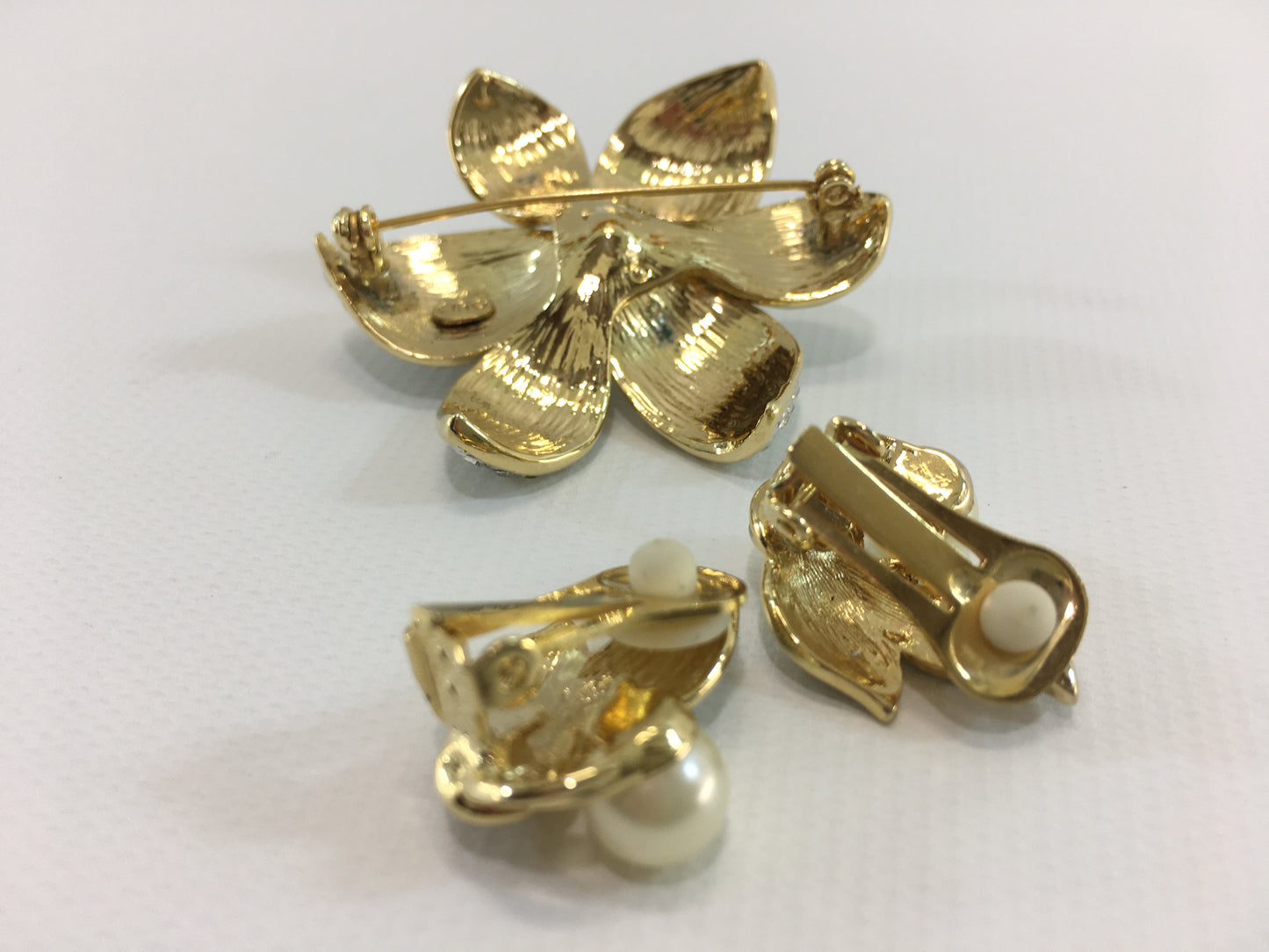 CIRO Pave Rhinestone and Pearl Brooch Large Flower and Leaf Clip Earrings