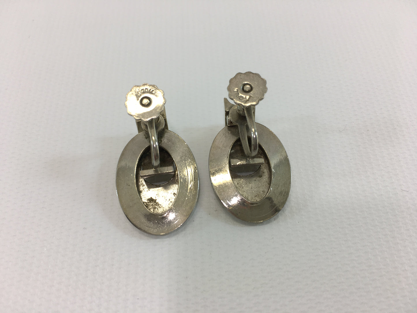 Karu Silver Tone Earrings Screw Back Oval Geometric Design