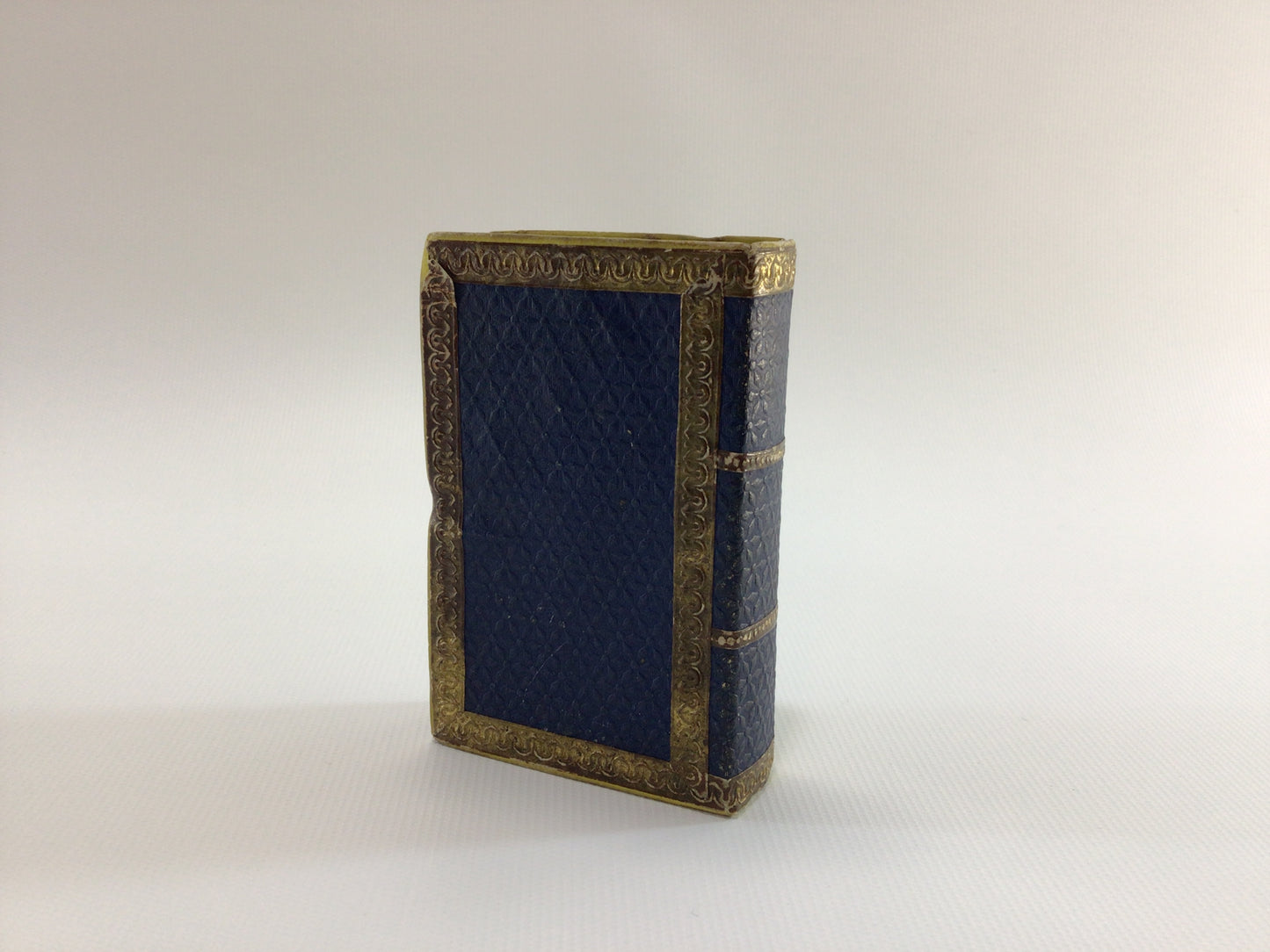 Hardcover Book Dresden Christmas Tree Ornament Candy Container Die-cut Embossed German Scrap Antique Holiday Decor