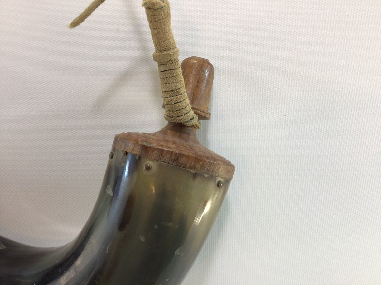 19th Century 9" Bovine Powder Horn Antique Hunting Accessory