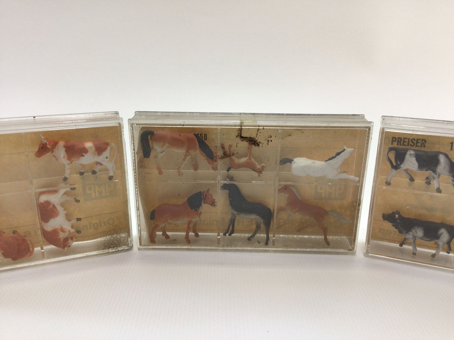 Model Railroad HO Scale Farm Animals Horses Milk Cows Lot Vintage Preiser Miniature Diorama Parts Pieces