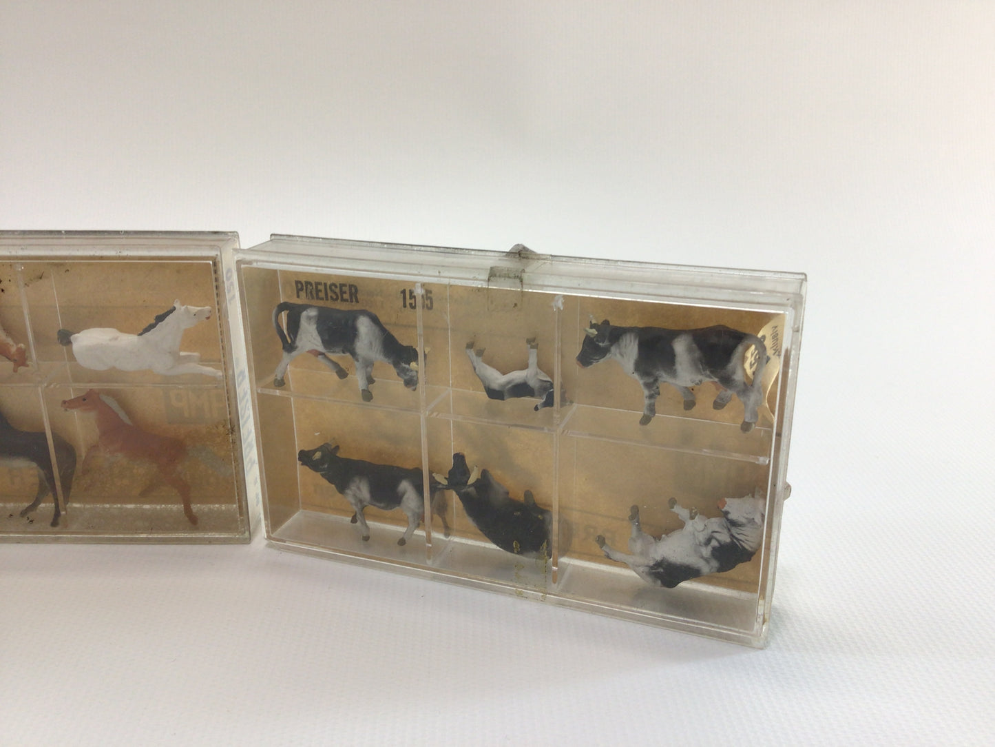 Model Railroad HO Scale Farm Animals Horses Milk Cows Lot Vintage Preiser Miniature Diorama Parts Pieces