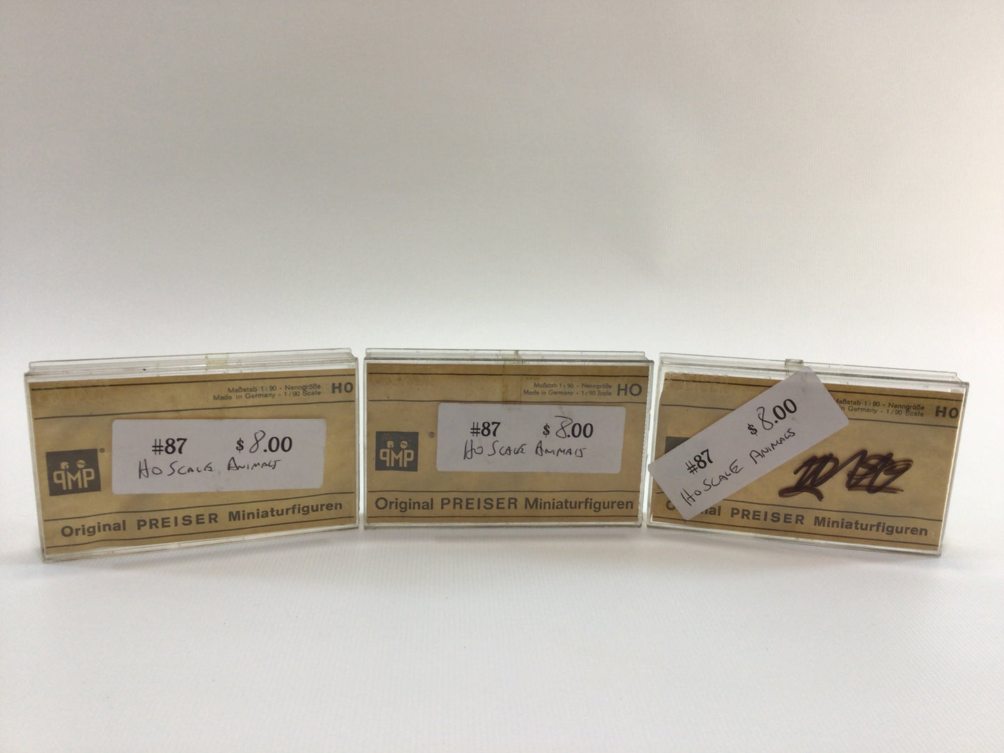 Model Railroad HO Scale Farm Animals Horses Milk Cows Lot Vintage Preiser Miniature Diorama Parts Pieces