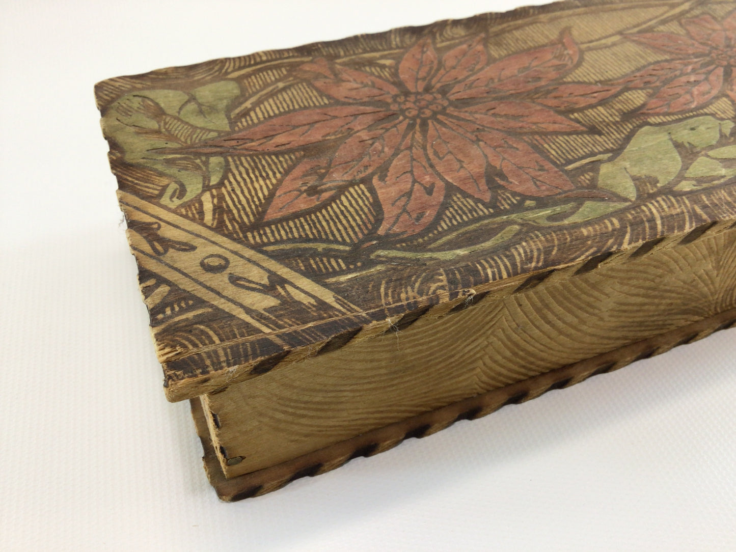 Antique Flemish Art Pyrography Cedar Glove Box Poinsettia Motif Rustic Home Decor Trinket Jewelry Storage Container