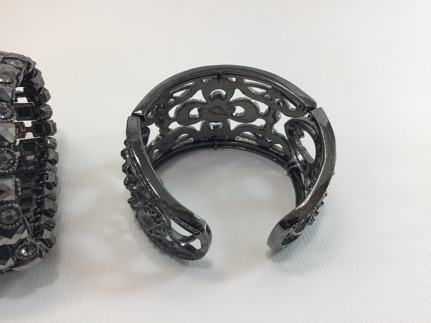 Costume Fashion Jewelry Bracelet Lot of 3 Gunmetal Black Flower Rhinestone