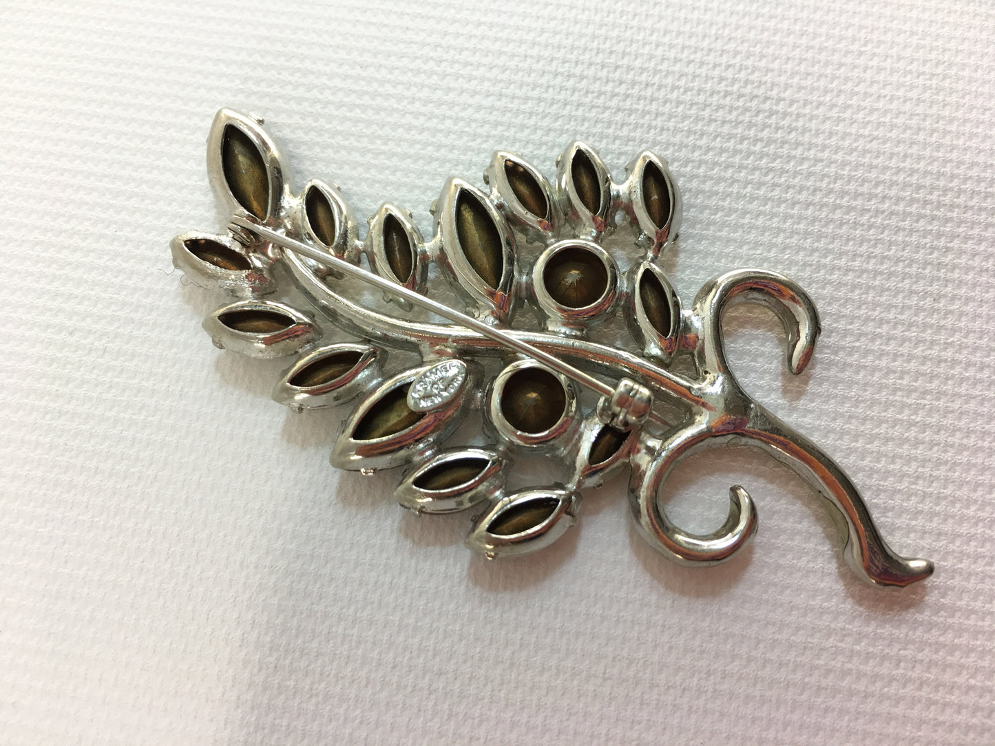 Kramer Brooch Smokey Gray Rhinestones Silver Tone Leaf Floral Vintage 50's Fashion Jewelry