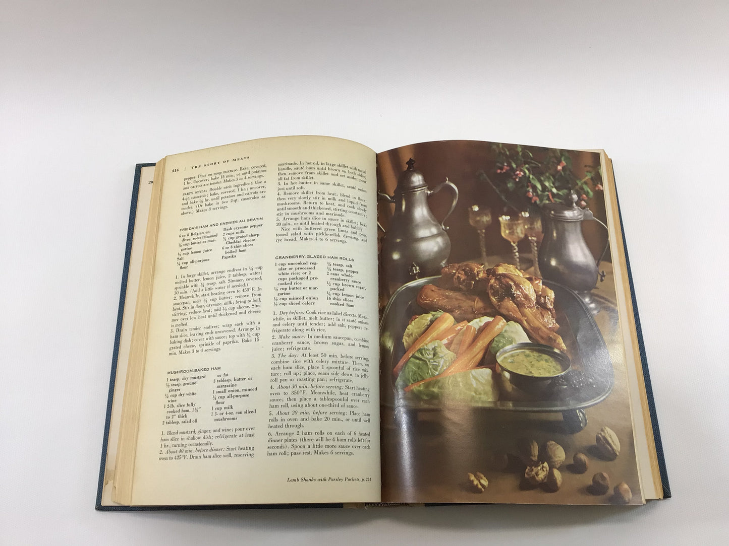 The Good Housekeeping Cookbook Copyright 1963 Hearst Corp 7th Printing Hardcover Vintage Recipes Farmhouse Country Kitchen Home Decor