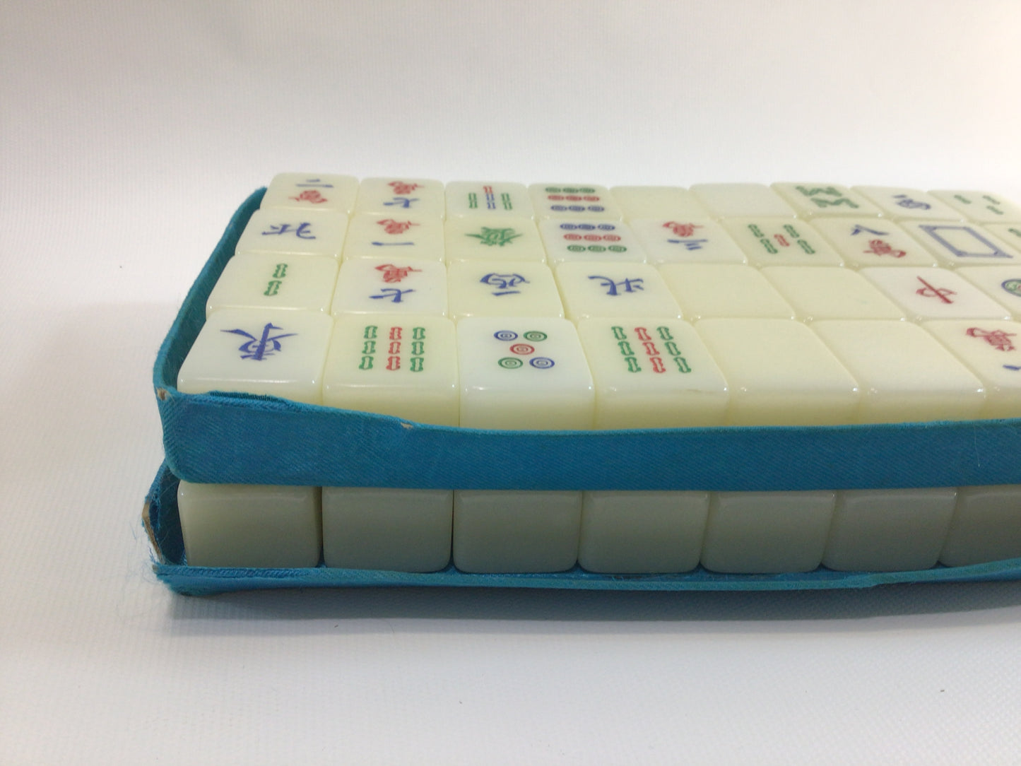 Vintage Hard Plastic Mahjong 144 Piece Tile Game Set in Zipper Travel Case