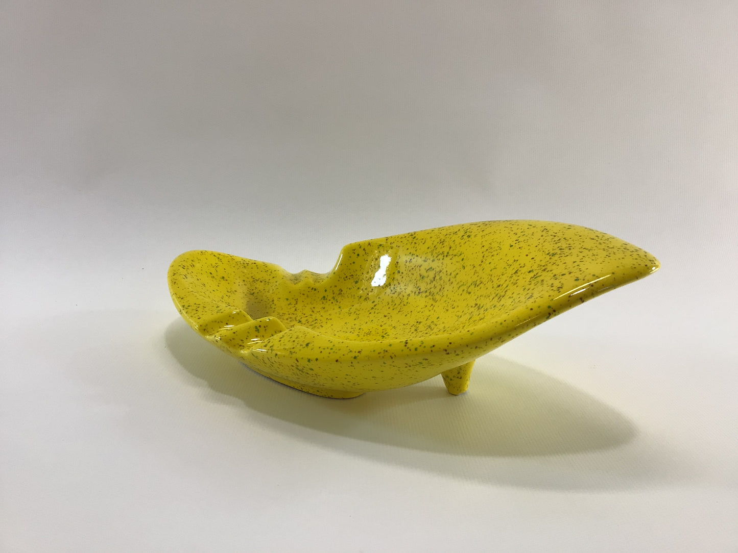 Ceramic Coffee Table Ashtray Mid Century Modern Footed Amoeba Design Brown and Green Flecked