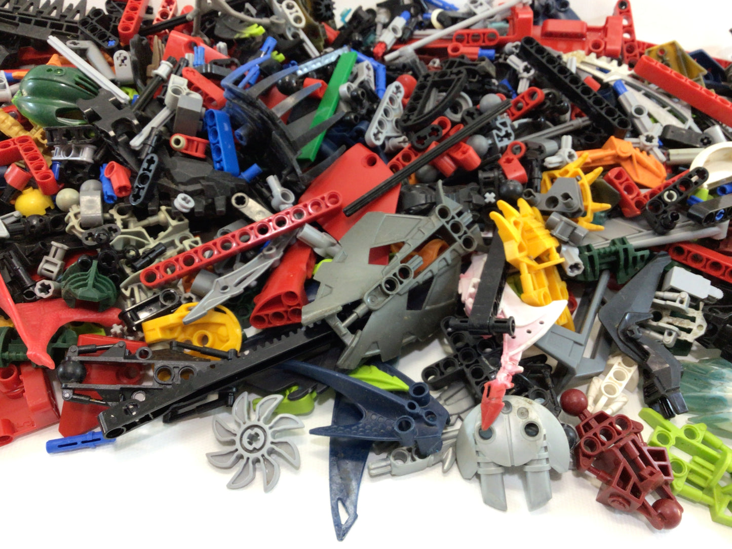 Lego Assorted Bionicle and Technics Parts and Pieces Lot