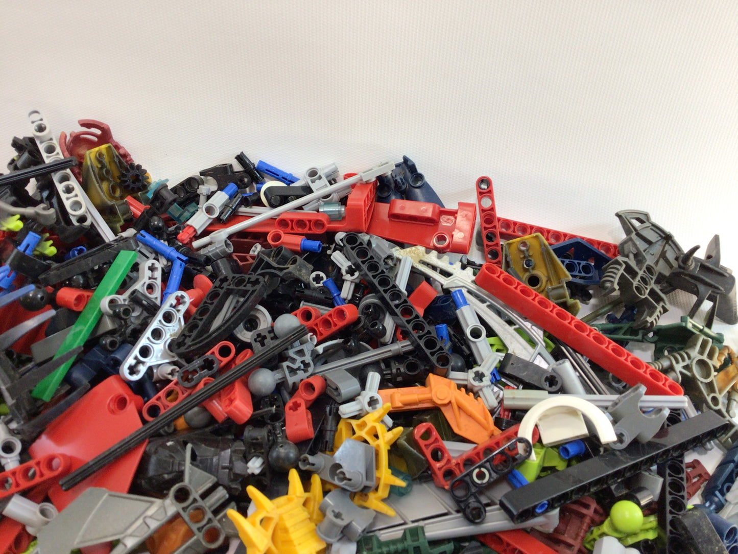Lego Assorted Bionicle and Technics Parts and Pieces Lot
