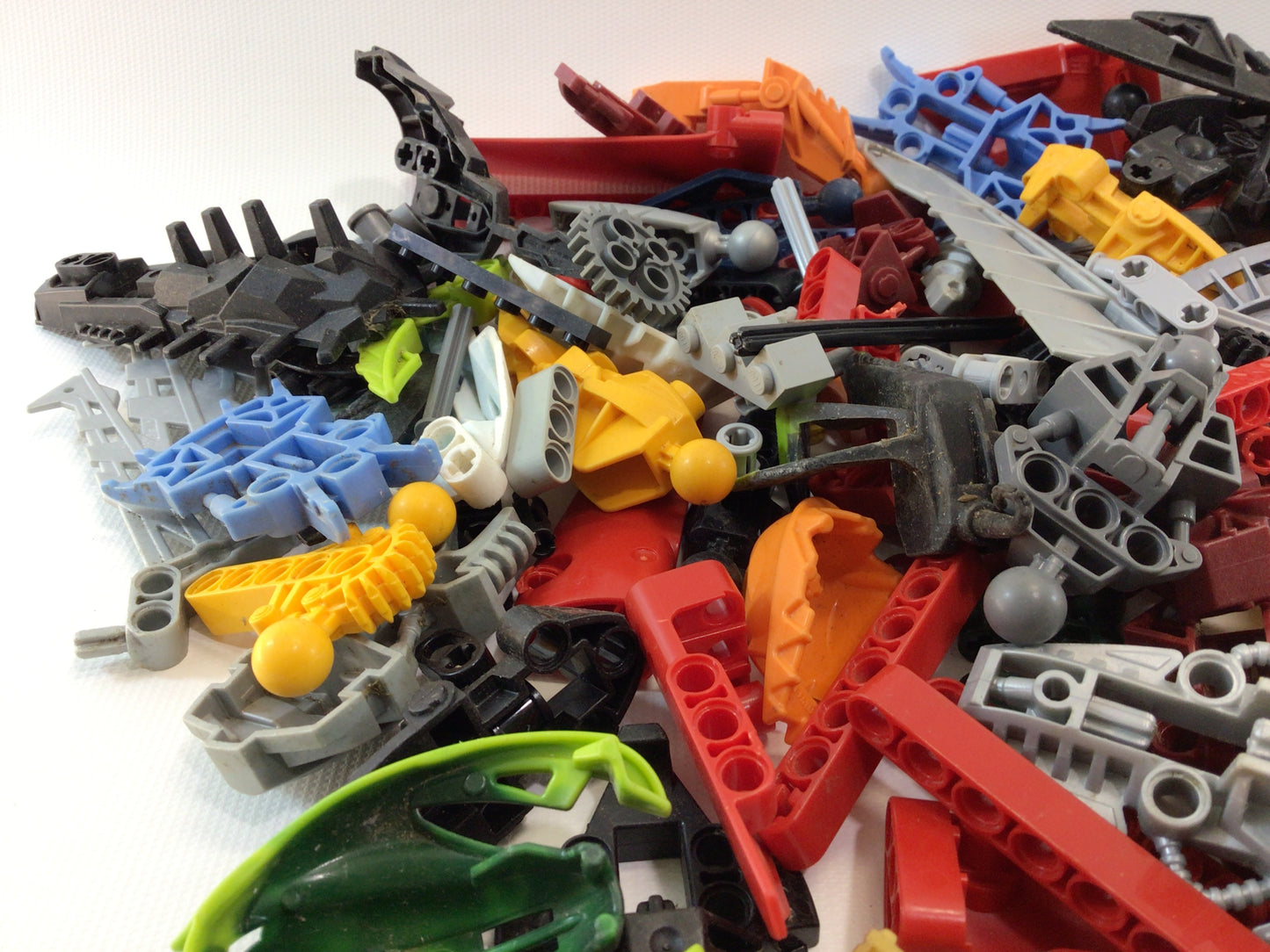Lego Assorted Bionicle and Technics Parts and Pieces Lot