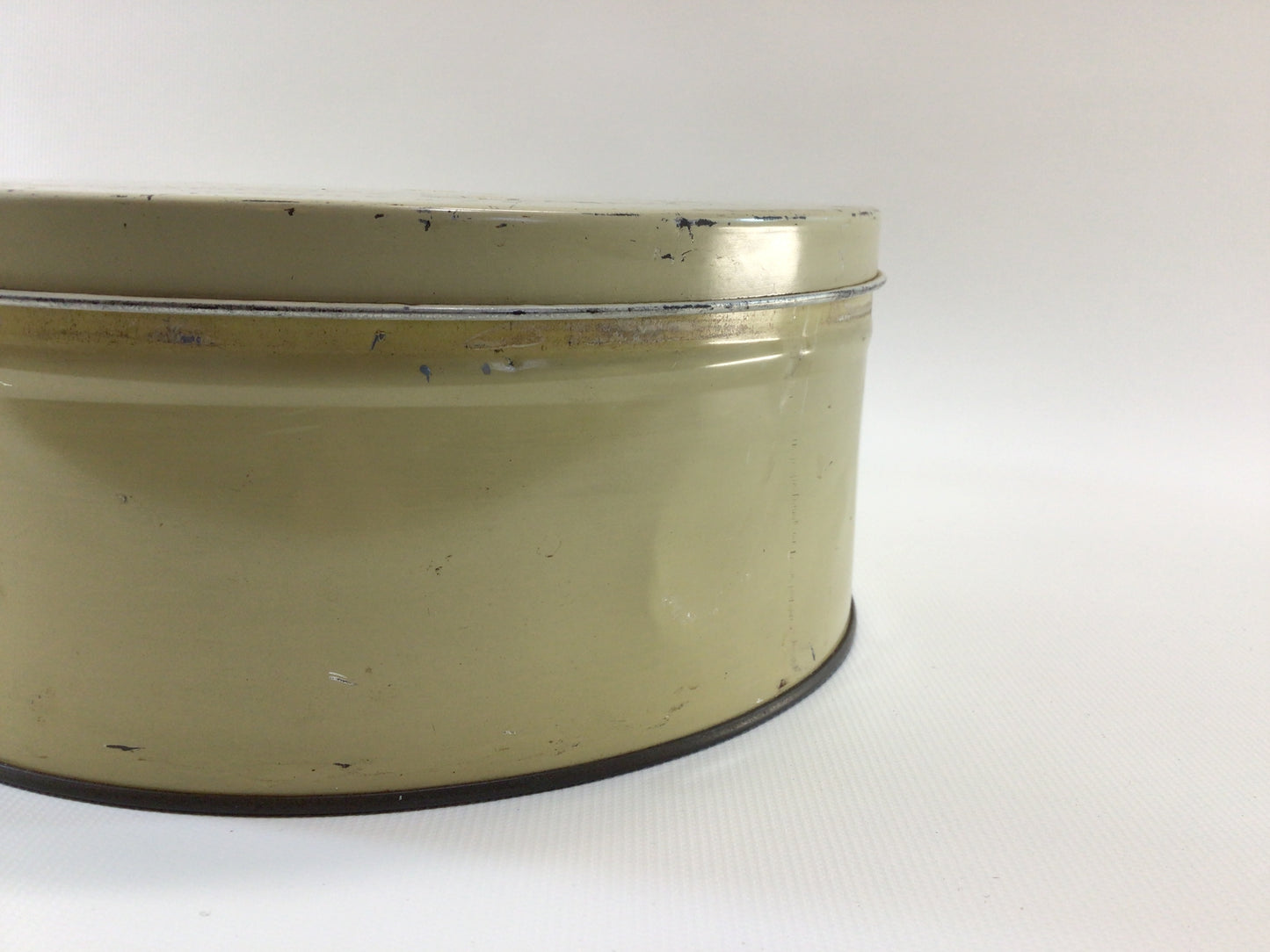 Smith's White Fruit Cake Tin Vintage Holiday Ephemera Gordon Smith Bakery Mobile Alabama