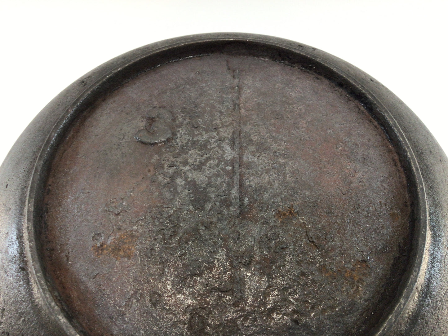 Cast Iron No 3 Scotch Bowl with Gate Mark and Heat Ring Antique Country Kitchen Farmhouse Decor