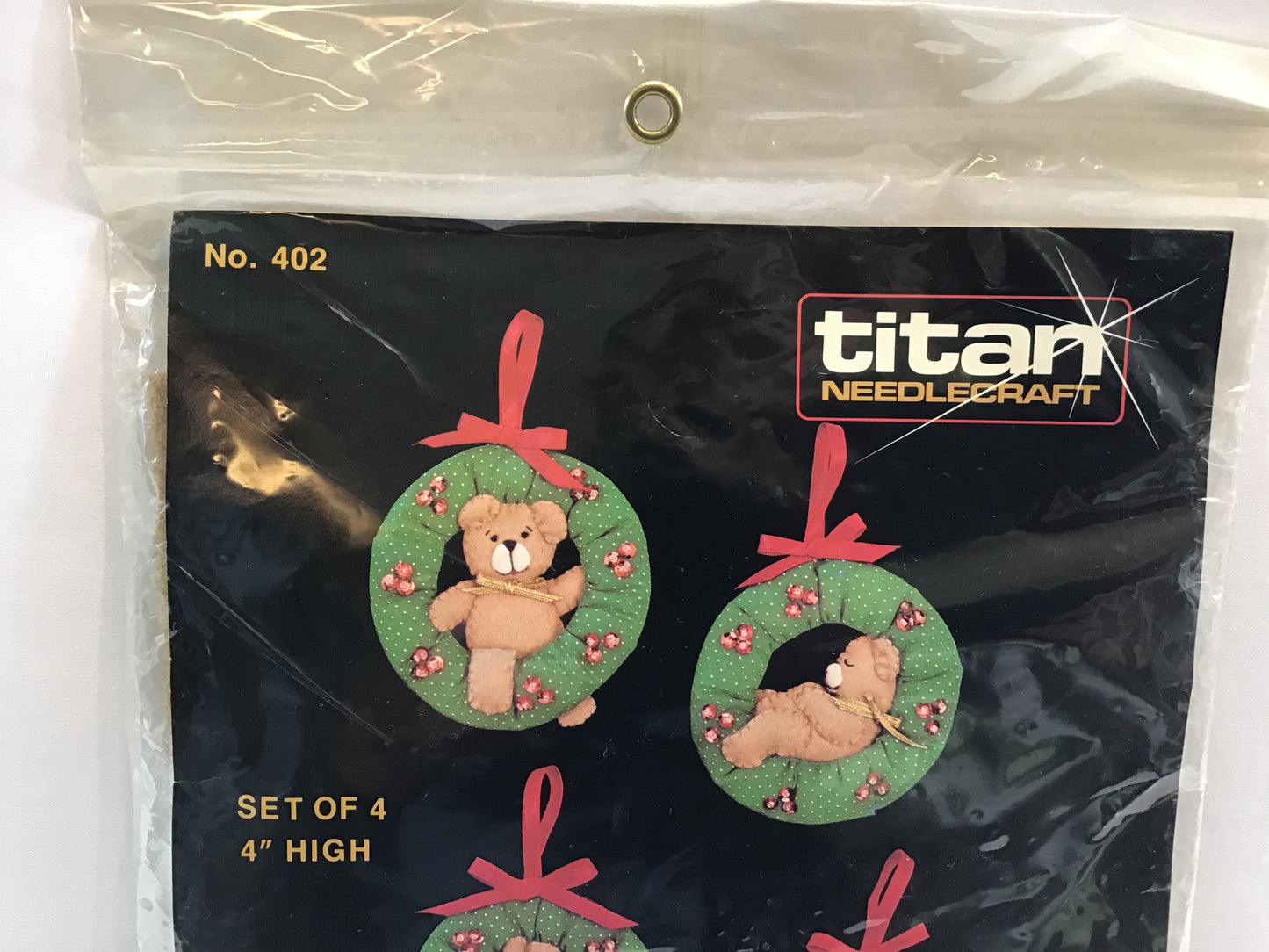 Calico Christmas Ornament Kit Titan Needlepoint No. 402 Teddy Bear Wreaths 1984
