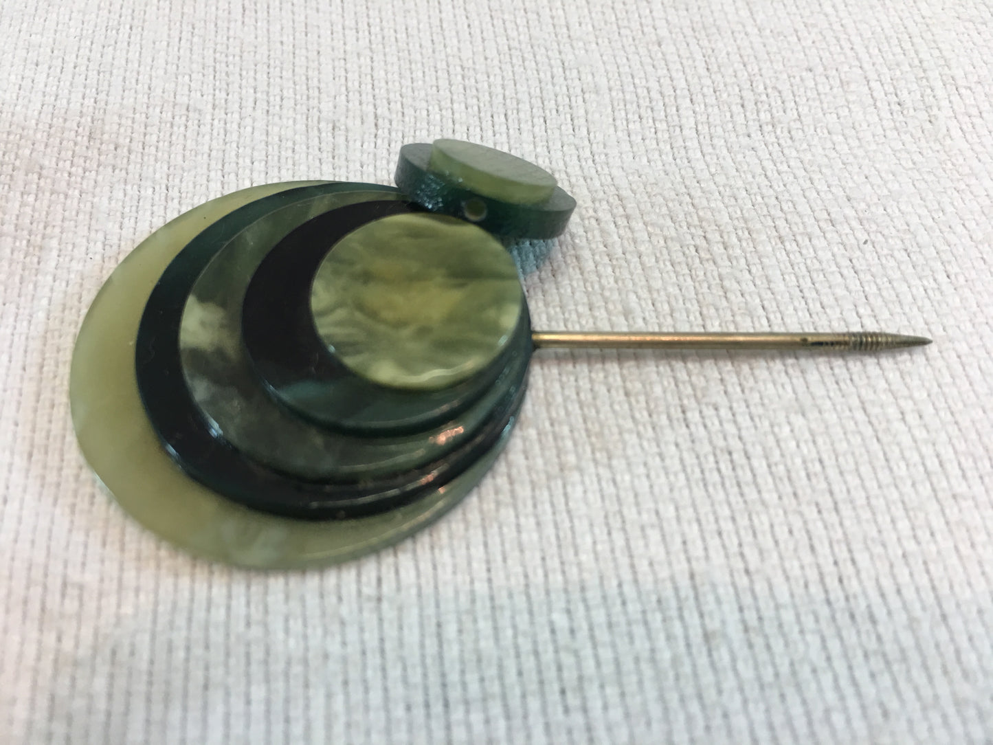 Vintage Art Deco Stick Pin Shawl Sweater Clasp Closure Accessories Set Green Plastic Modern Design Round Stacked Circles