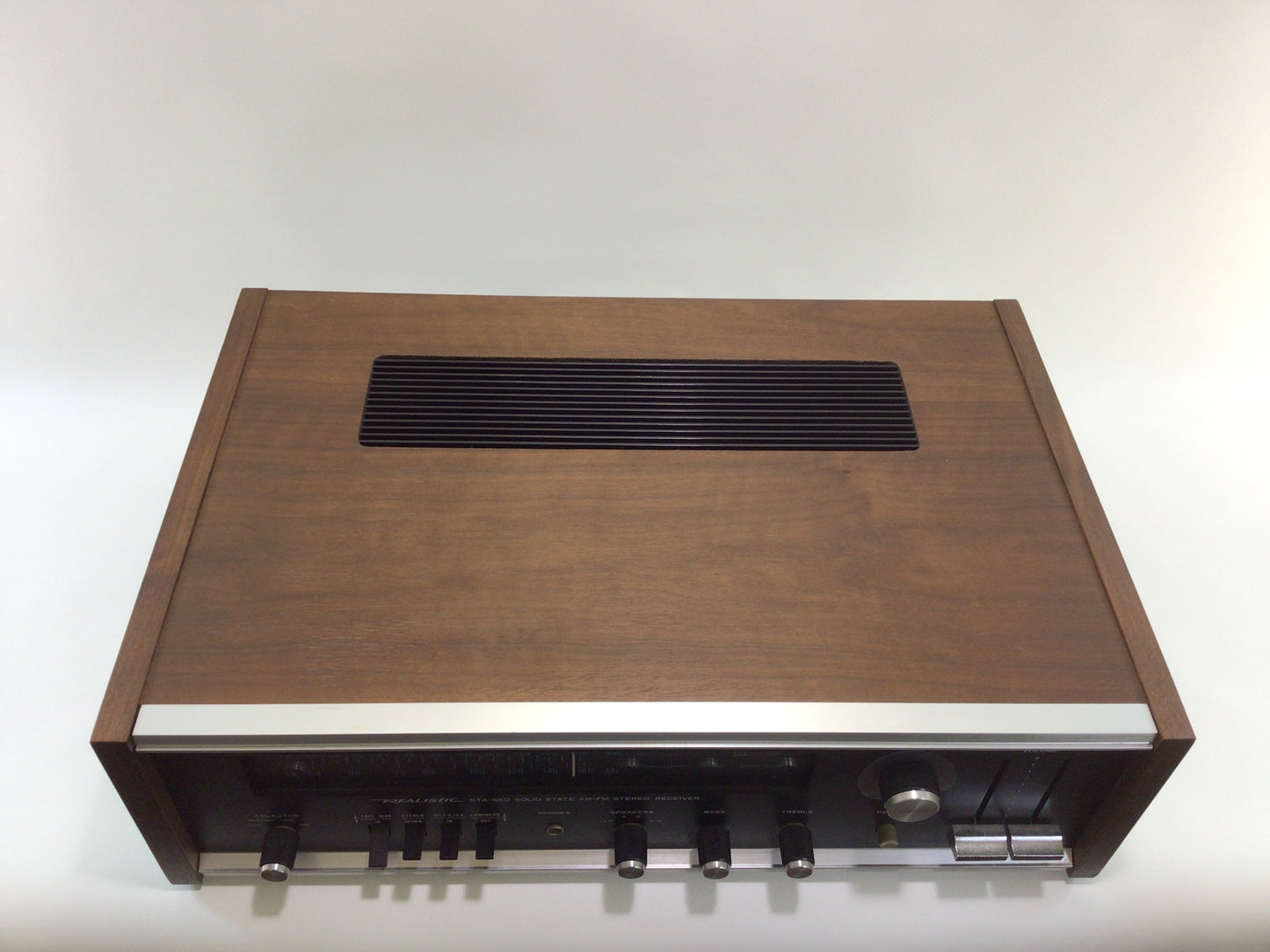 Realistic High Fidelity 82 Watt Stereo Receiver Model STA-65D Vintage 1970s Radio Shack Electronics Component