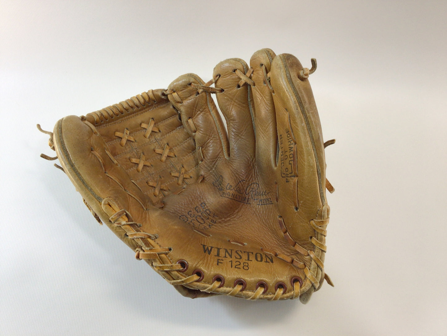 Winston Baseball Glove Deep Pocket F128 Pee Wee Reese Signature Model RH