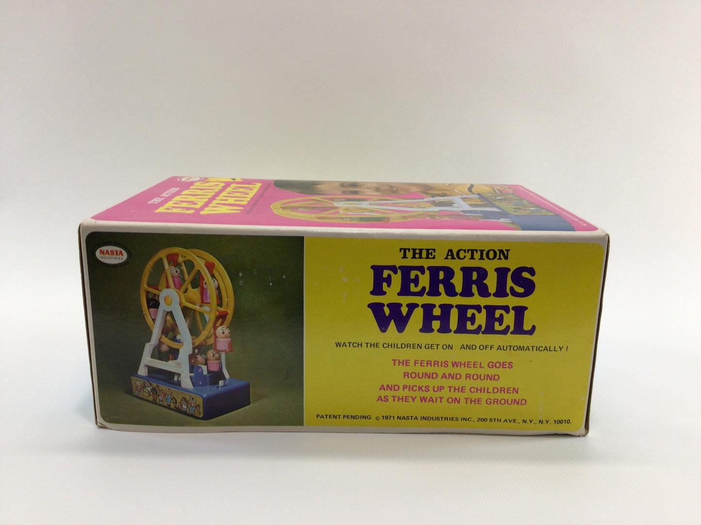 The Action Ferris Wheel Nasta Industries No 110 Vintage 1971 Battery Operated Toy in Box