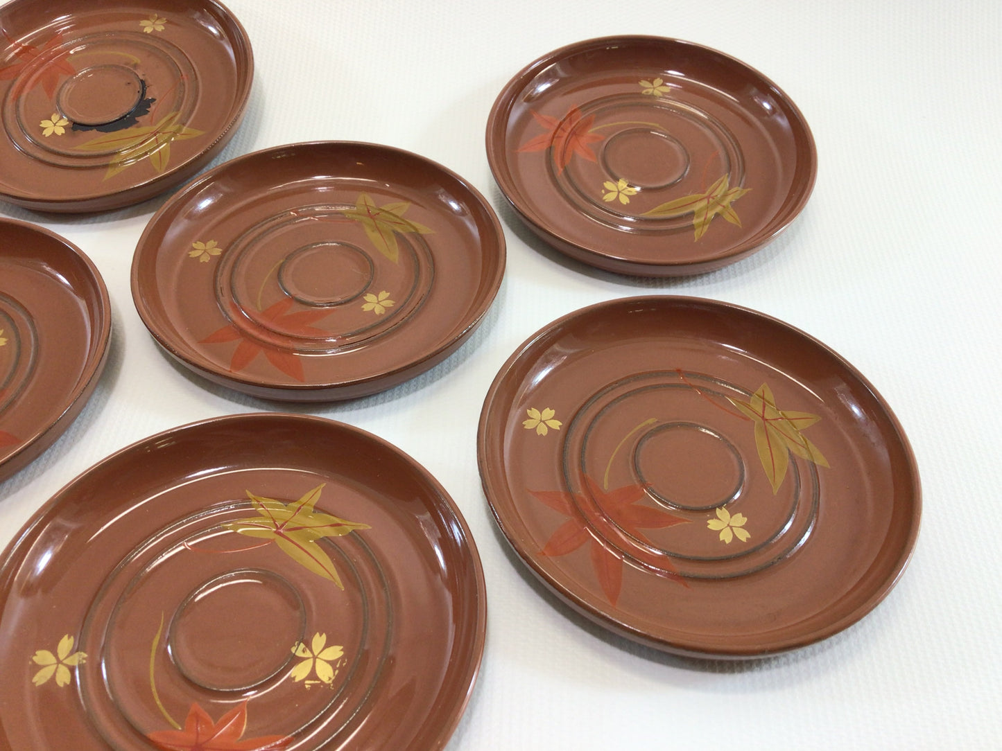 Lacquer Drink Coasters 8 pc Set Durlaque Flowers and Leaves Motif Octagonal Storage Box Vintage Quality Japan Made Home Dining Party Decor