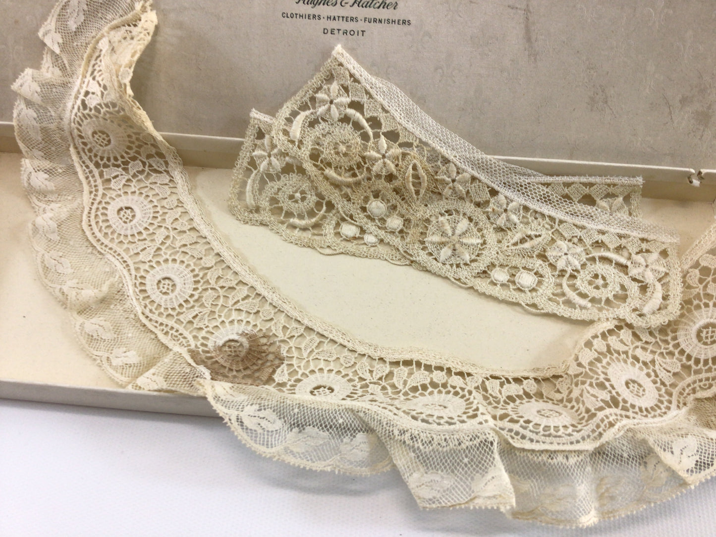 Antique Lace and Bow Machine Made Ecru Cream Collar Dress Remnants Scraps