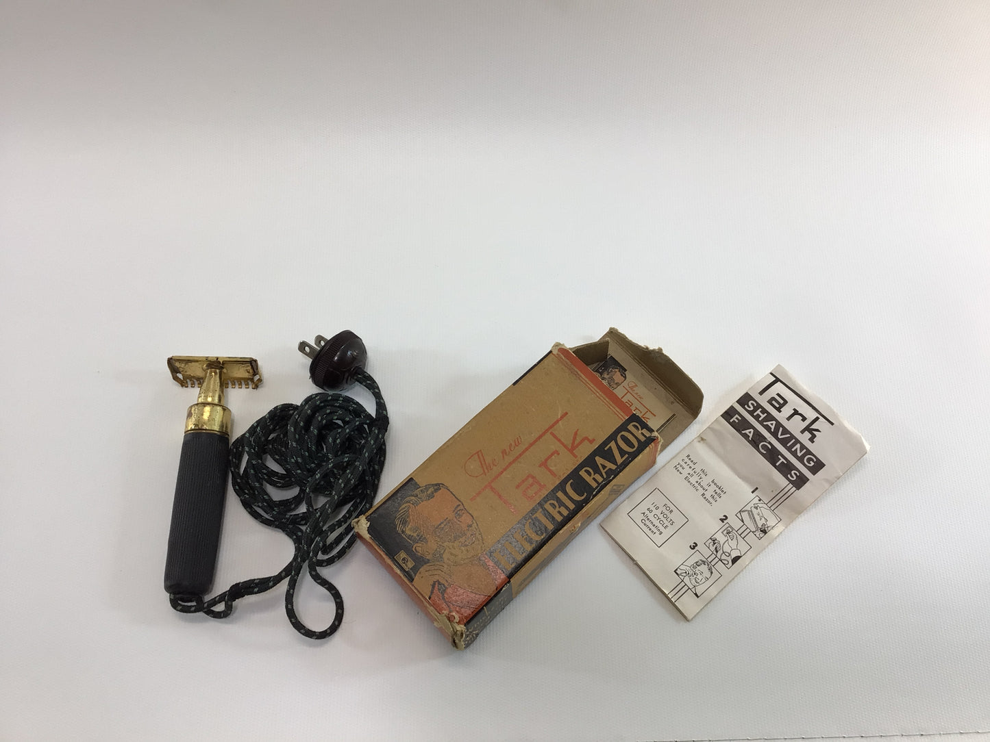 The New Tark Electric Razor Vintage Grooming Shaving Gadget