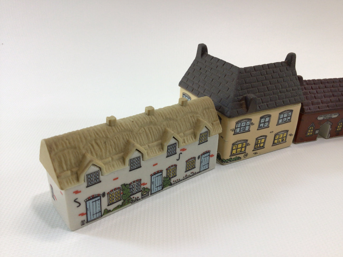 Wade Miniature Porcelain Bally-Whim Irish Village Vintage Collectible Figurines Lot of 6