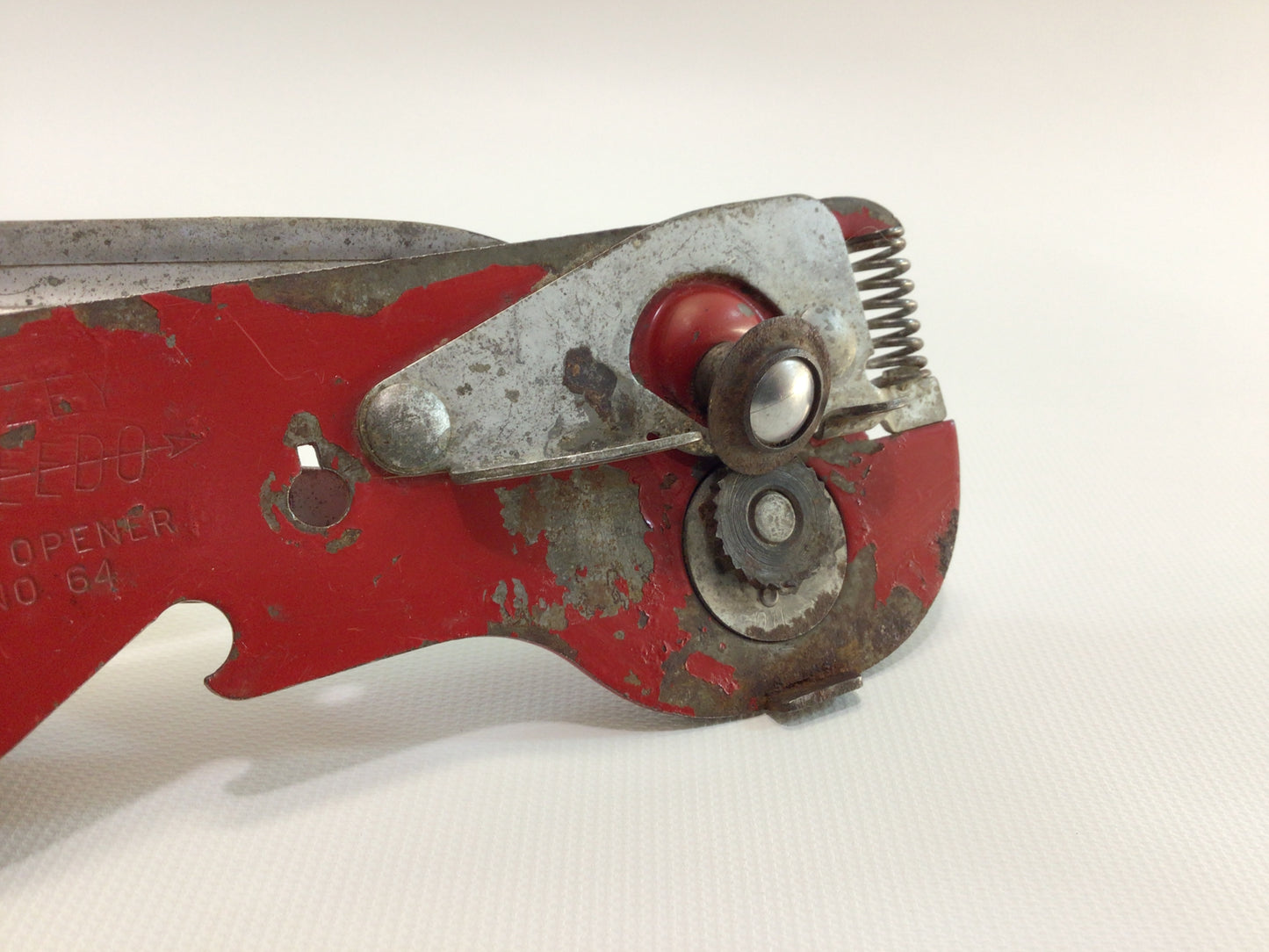 Red Dazey Speedo Can Opener No 64 Vintage Farmhouse Country Kitchen Wall Mount Hand Tool Utensil