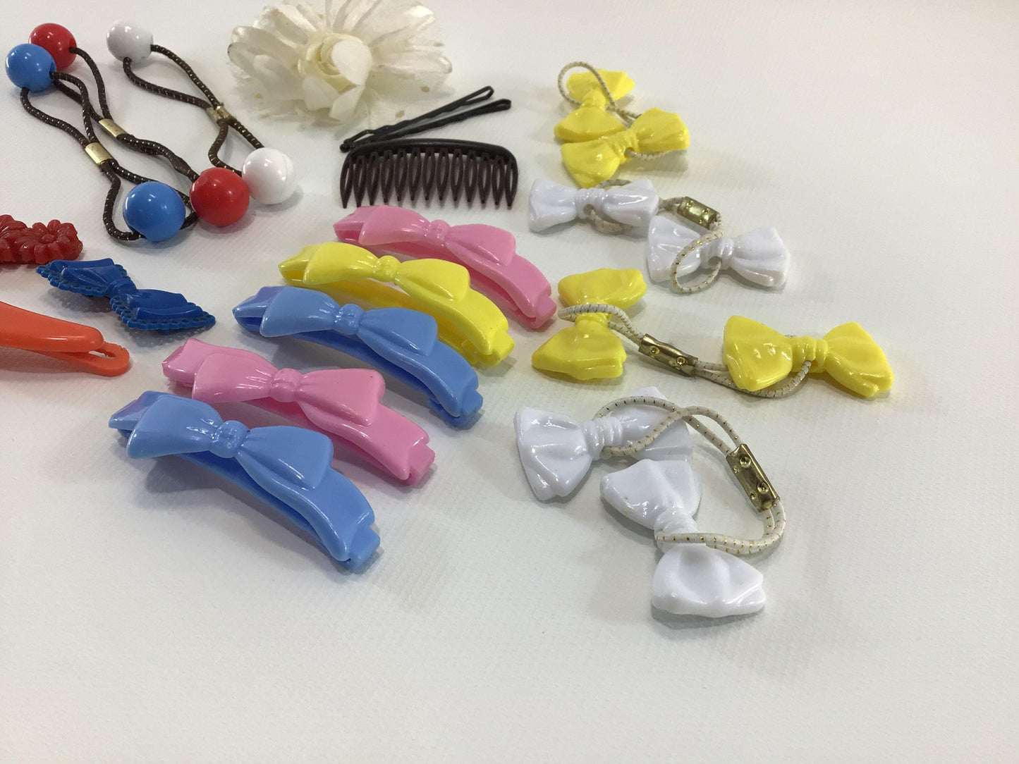 Girls Plastic Hair Barrettes Lot Vintage 1960's Children's Fashion Collectibles