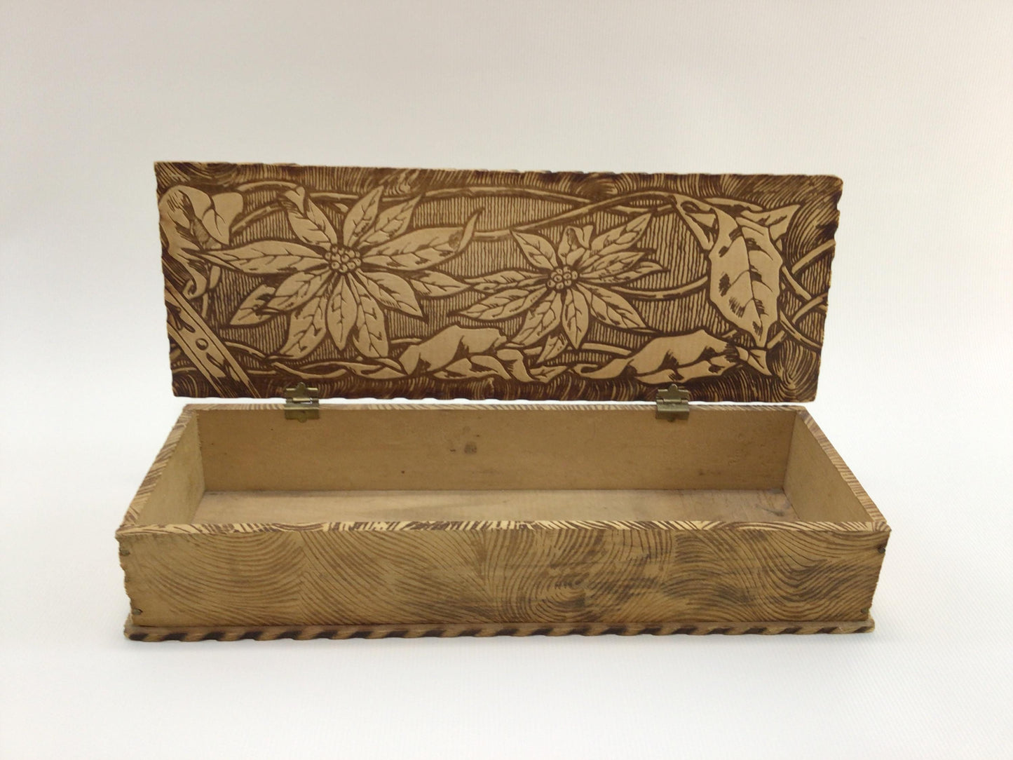 Antique Flemish Art Pyrography Cedar Glove Box Poinsettia Motif Rustic Home Decor Trinket Jewelry Storage Container