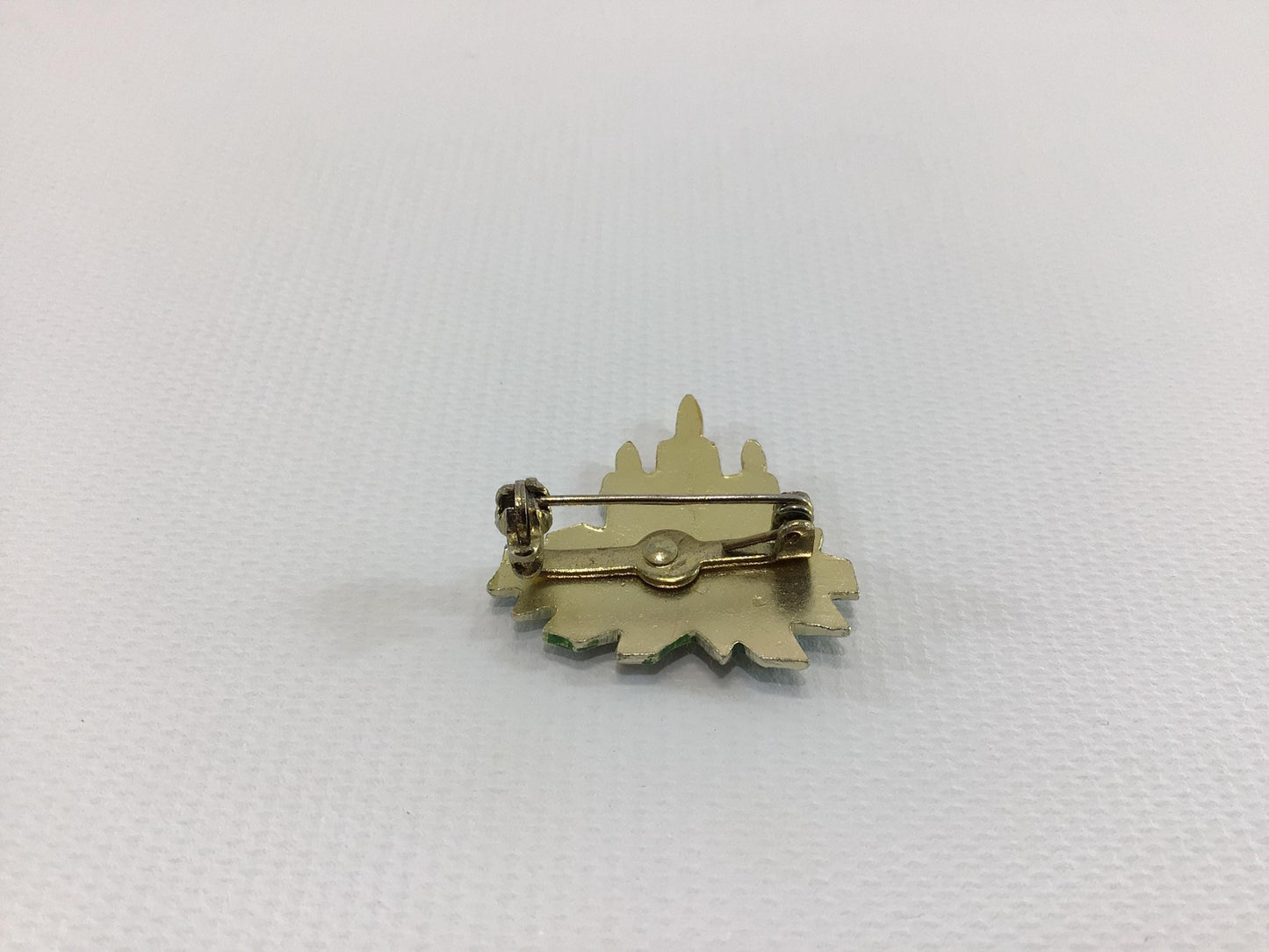 Christmas Holiday Candles Brooch Silver Tone Enamel Vintage 1990s Fashion Accessory