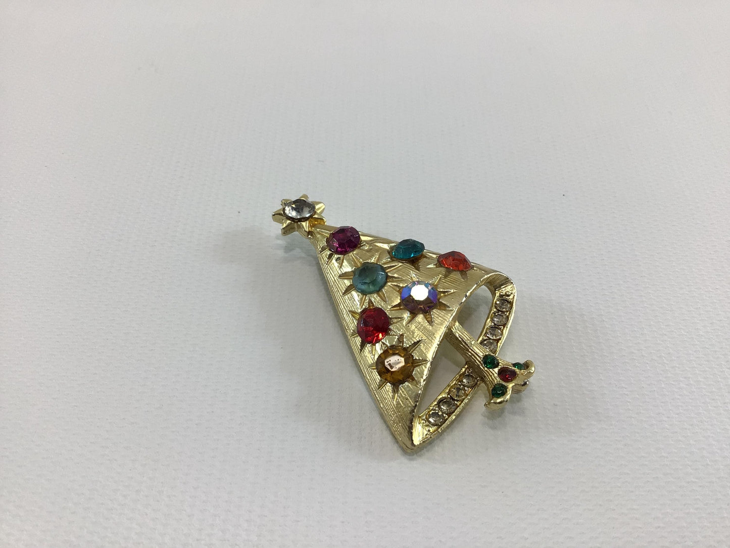 Christmas Tree Holiday Brooch Gold Tone Rhinestone Modernist Style Vintage 1970s Fashion Accessory