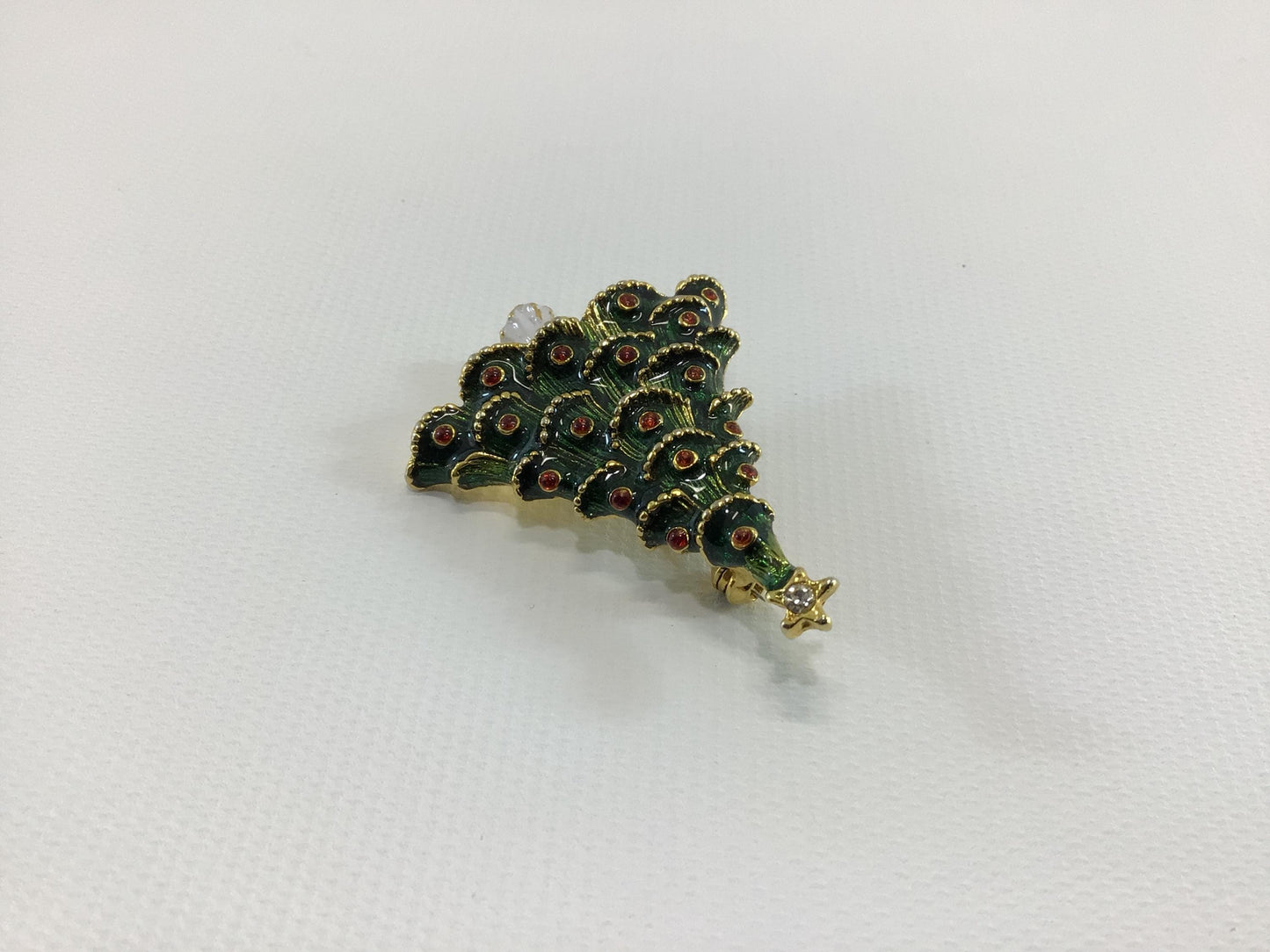 Christmas Tree Holiday Brooch Gold Tone Enamel with Rhinestone Star Topper Vintage 1970s Fashion Accessory