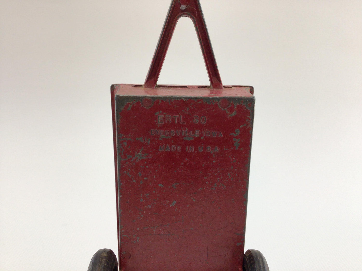 ERTL International Manure Spreader Vintage Diecast Farm Toy