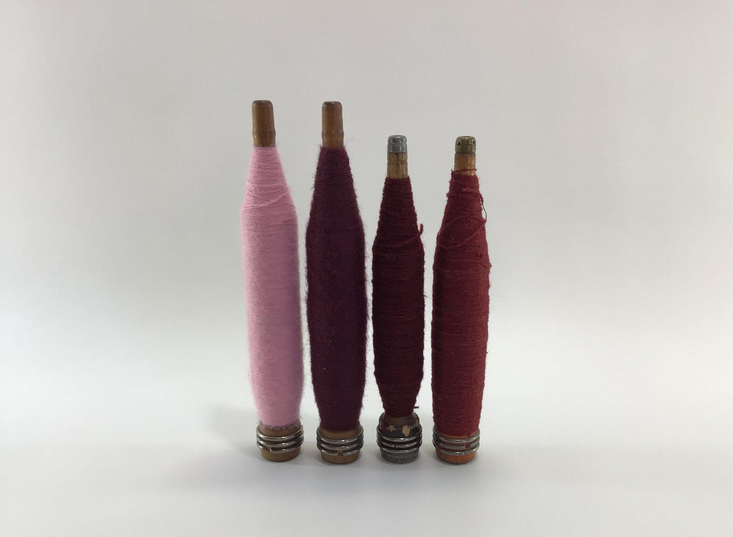 Wooden Spindle Quill Bobbin Lot of 4 Antique Primitive Rustic Textile Mill Yarn Thread Spools