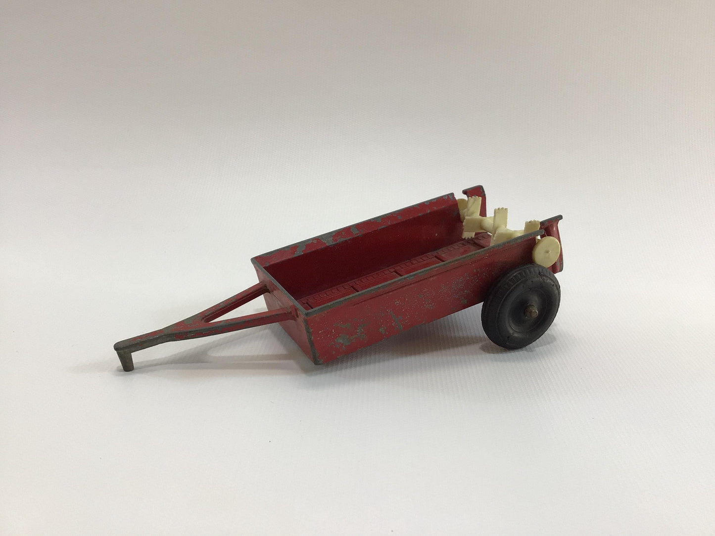 ERTL International Manure Spreader Vintage Diecast Farm Toy