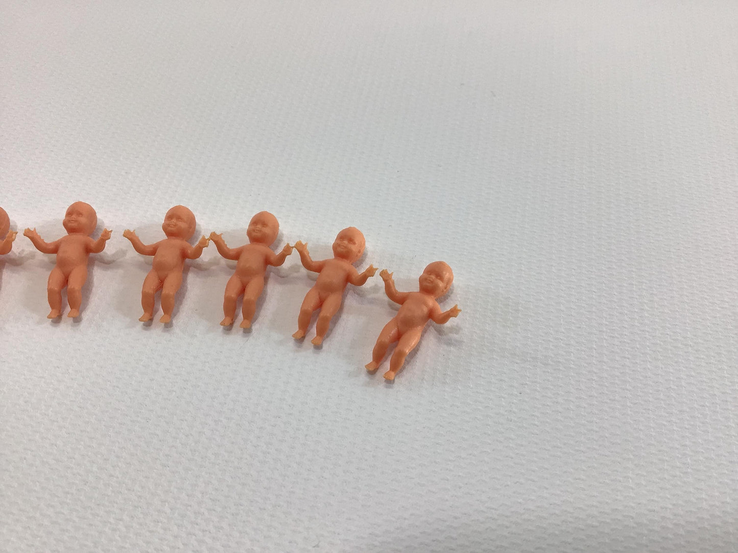 Dollhouse Miniature Babies 3/4" Baby Dolls Vintage Arts Crafts Project Supply
