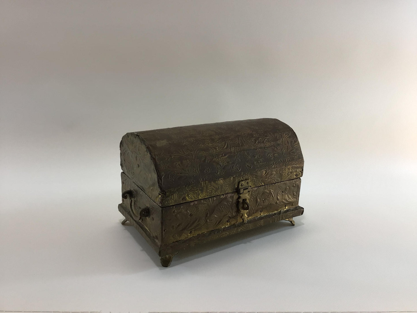 Brass Humpback Treasure Chest Jewelry Trinket Vintage Storage Container Black Felt Lined Interior Hammered Brass Foil Applied Wooden Box