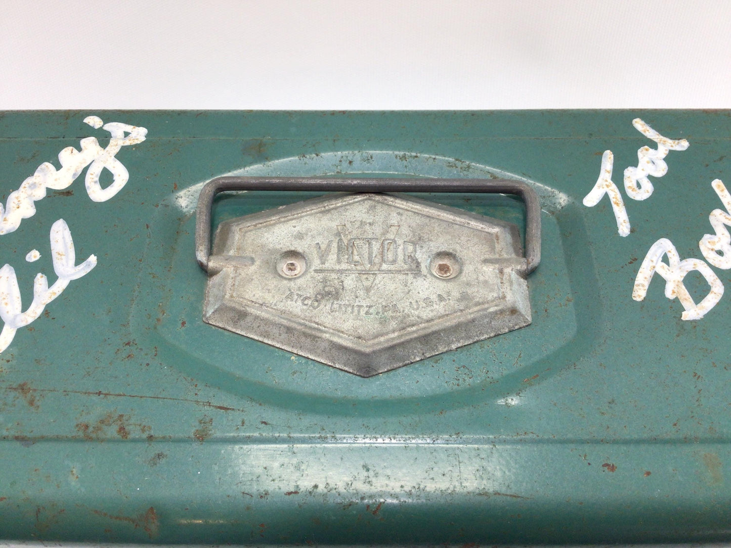 Green Victor Tool / Fishing Tackle Box Single Tray Storage Container Quality Made Mid Century Steel Construction