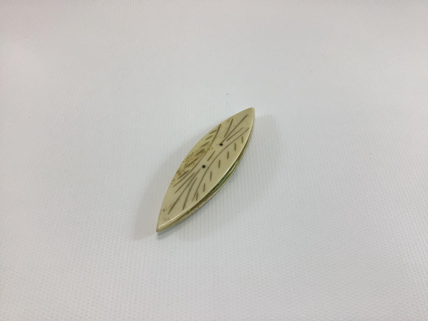 Antique Carved Bone Tatting Shuttle for Making Doilies Tatted Accessories Accents and Lace