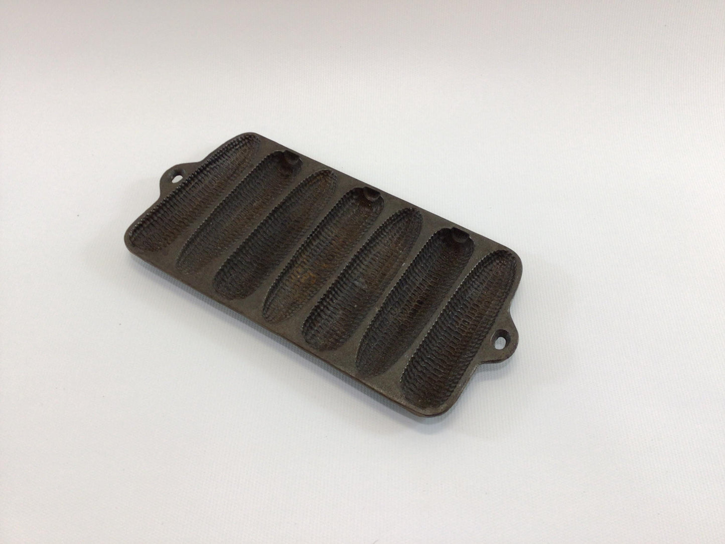 Cast Iron Cornbread Pan Wagner Ware No 1317 Tea Size Krusty Korn Kobs Antique Country Kitchen Homestead Cookware