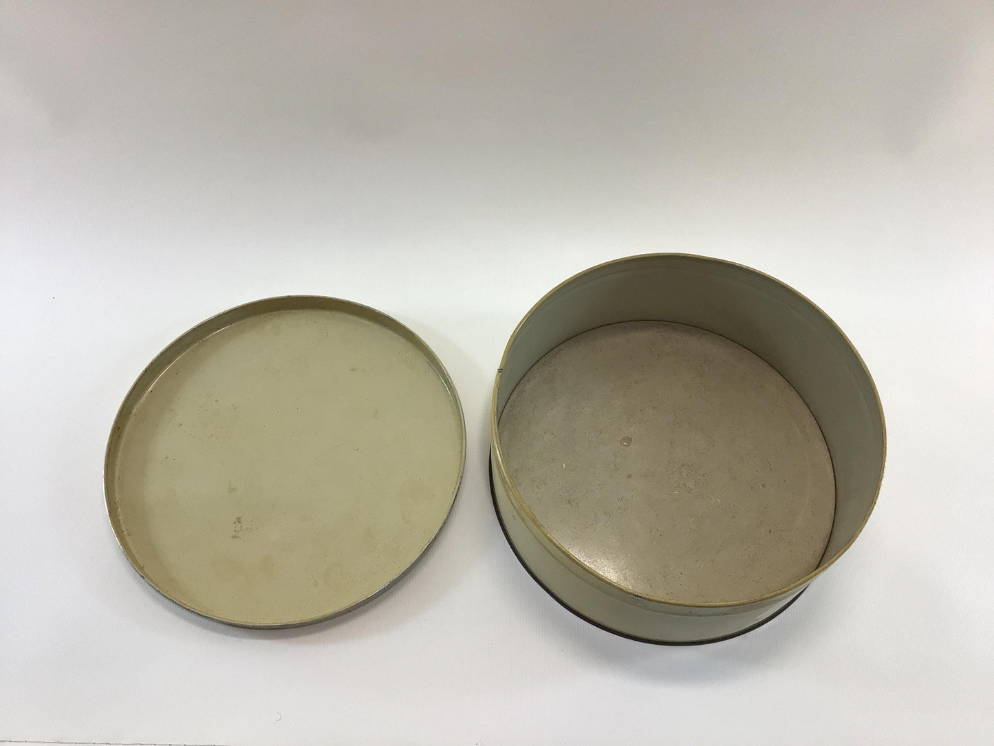 Smith's White Fruit Cake Tin Vintage Holiday Ephemera Gordon Smith Bakery Mobile Alabama