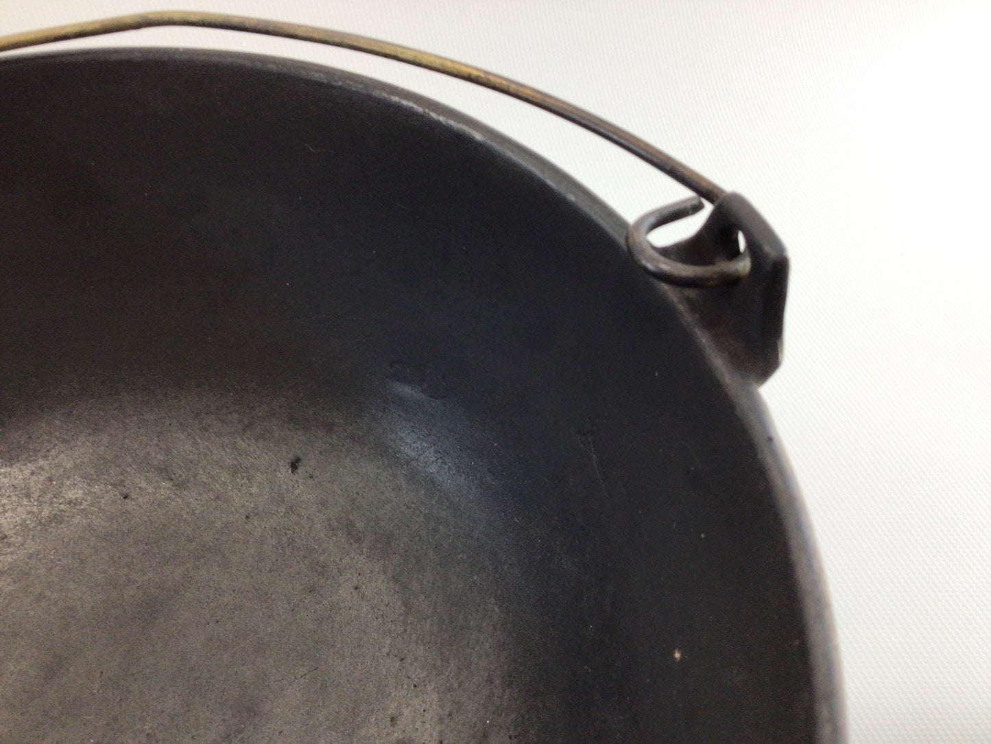Cast Iron No 3 Scotch Bowl with Gate Mark and Heat Ring Antique Country Kitchen Farmhouse Decor