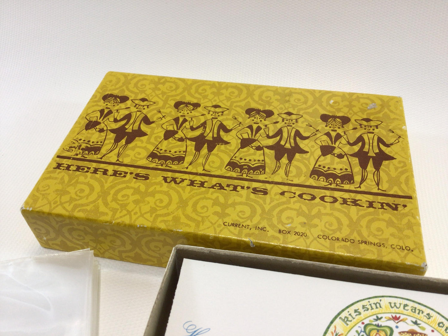 Vintage Recipe Cards Current Here's What's Cookin' Box 2020 with Plastic Sleeves