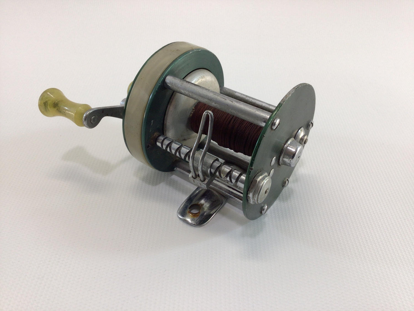 Shakespeare Wondereel Light 1921 Baitcasting Reel Fishing Tackle Vintage Outdoor Sporting Equipment