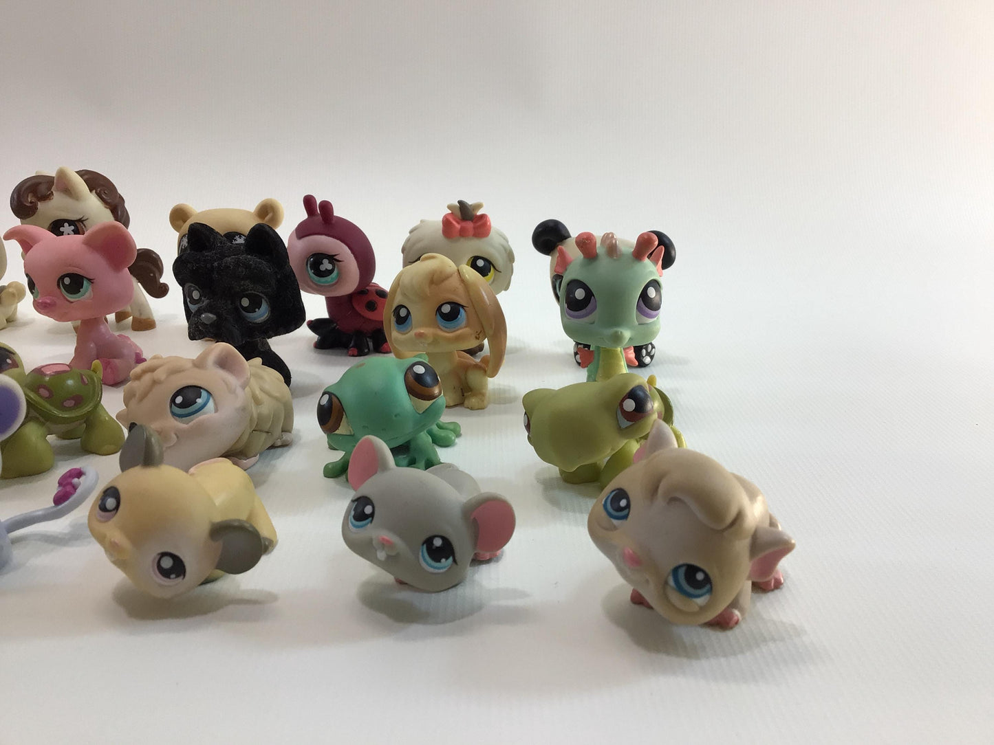 Littlest Pet Shop LPS Lot of 40 Assorted Toy Figures