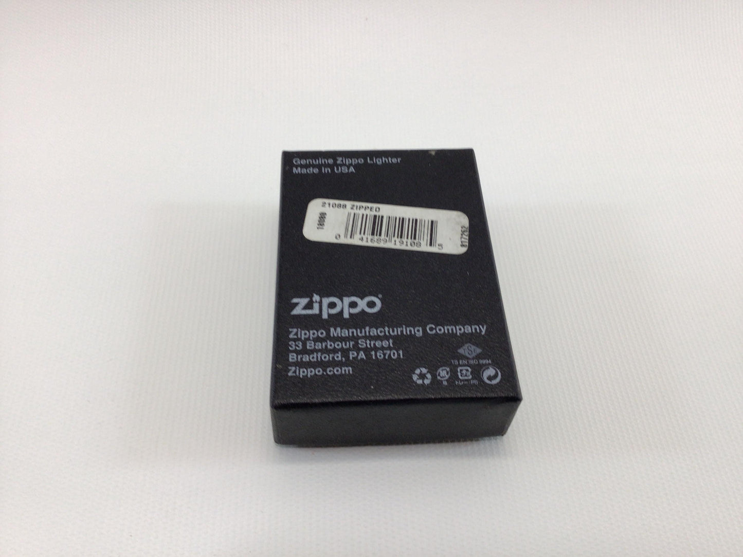 Chrysler Logo Vintage 2004 Zippo Windproof Cigarette Lighter